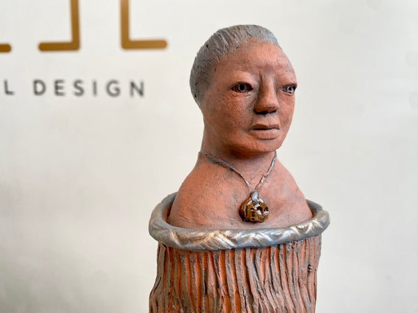Mana Tangata Sculpture - Kuia