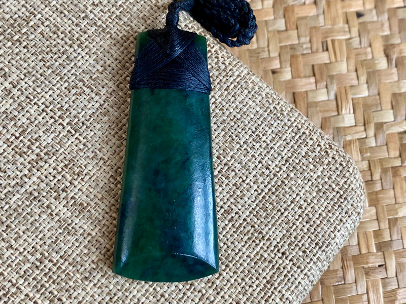 NZ Pounamu Toki pendant medium large