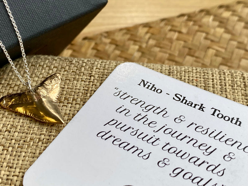 Niho Tooth Pendant - bronze