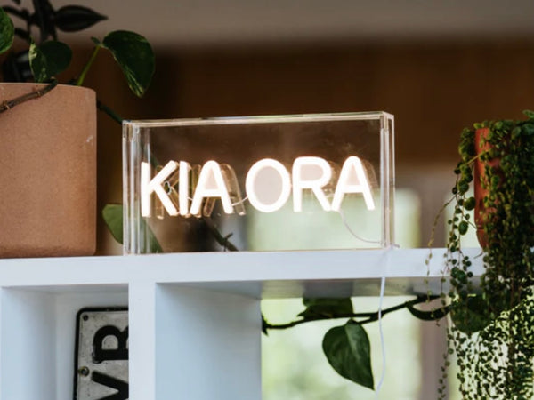 Kia Ora Neon Light