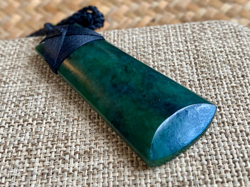 NZ Pounamu Toki pendant medium large
