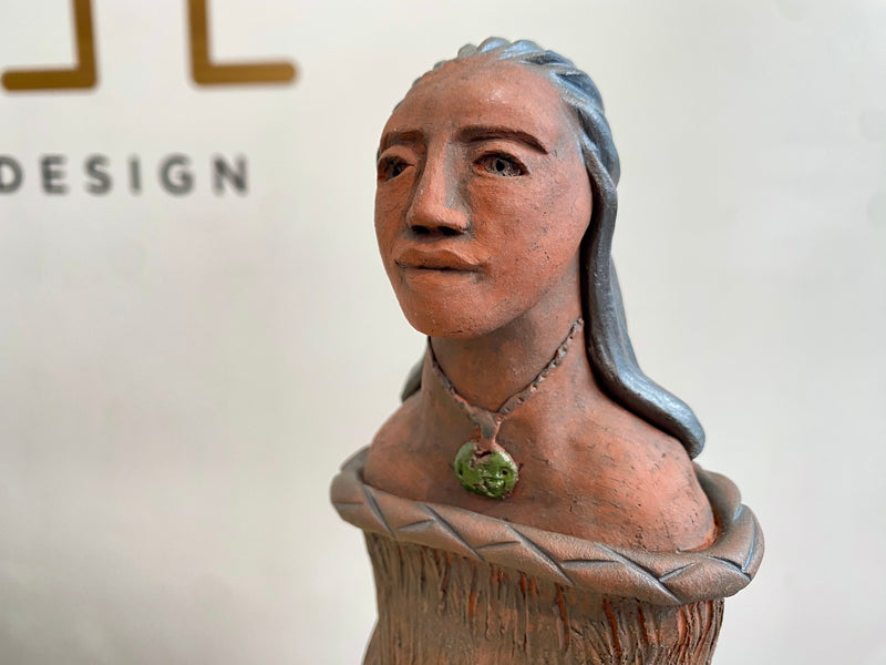 Mana Tangata Sculpture - Wahine