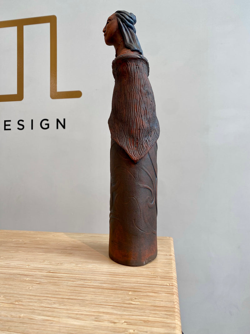 Mana Tangata Sculpture - Wahine
