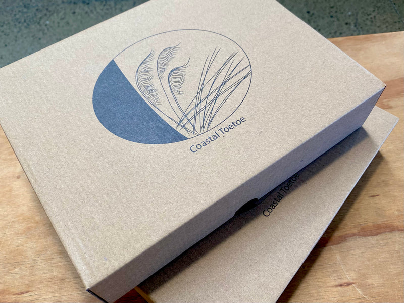 Ceramic Coastal Toetoe Bowl - black white