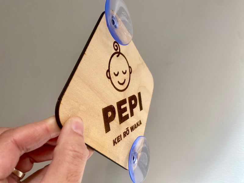 Pepi Kei Rō Waka Sign