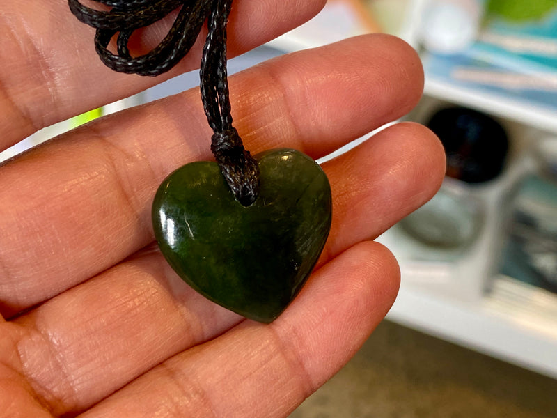 NZ Pounamu Manawa Heart pendant small