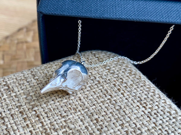Tauhou Bird Skull Pendant - silver
