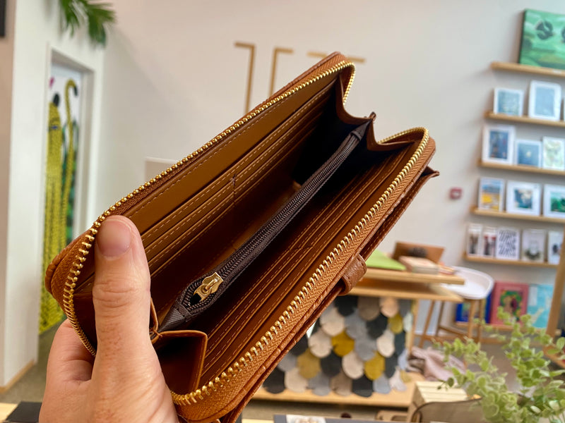 Miriama Grace Smith Purse