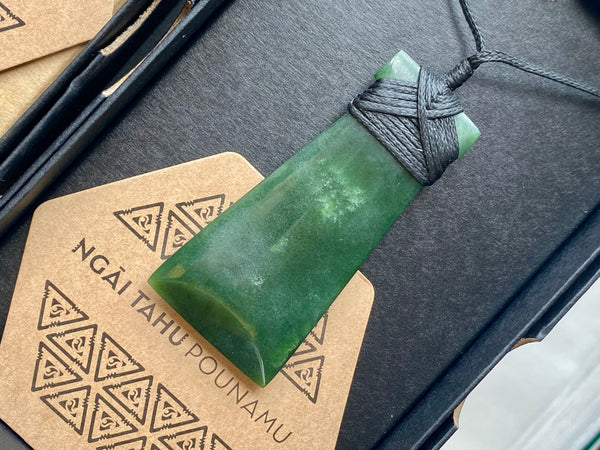 Ngāi Tahu Large Toki Pendant