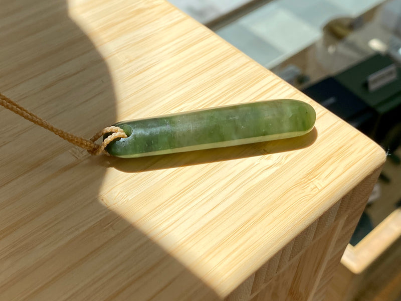 Medium Pounamu Roimata pendant