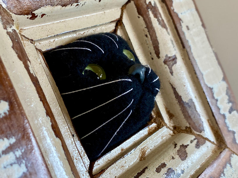 Handfelted Cat in Frame - black