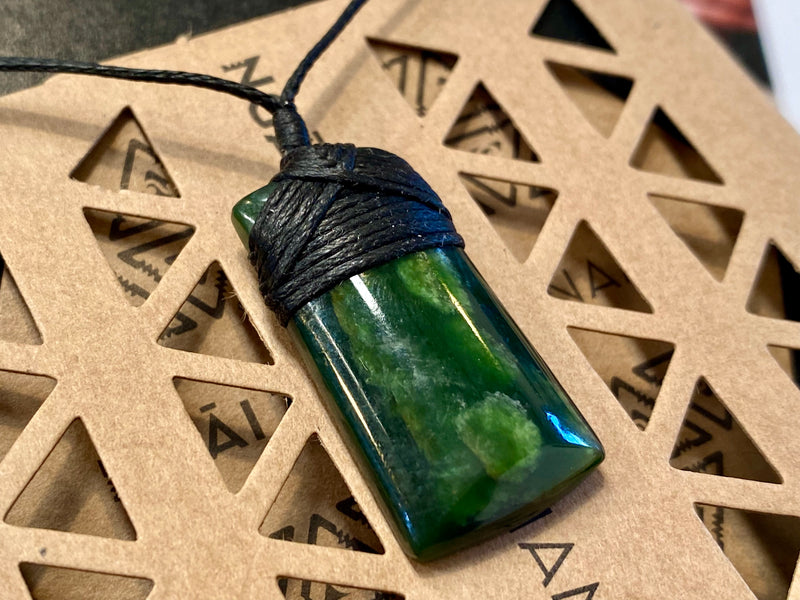 Ngāi Tahu Small Toki Pendant