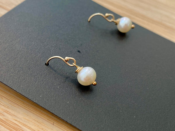 Zoe Jasmine Pearl Earrings