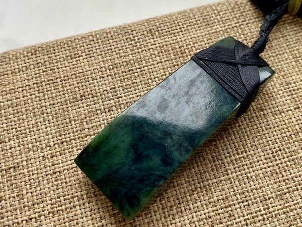 NZ Pounamu Curved Toki pendant