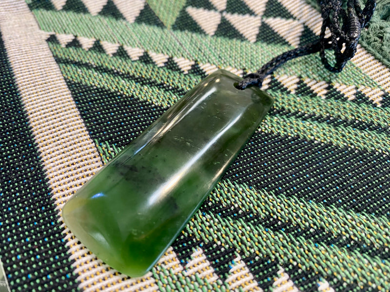 Pounamu Large Toki pendant