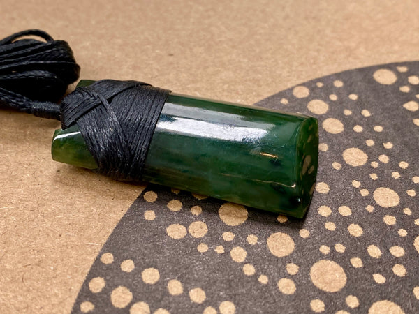 NZ Pounamu Toki pendant