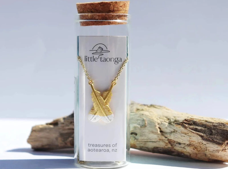 Little Taonga necklace - Feathers (gold and silver)