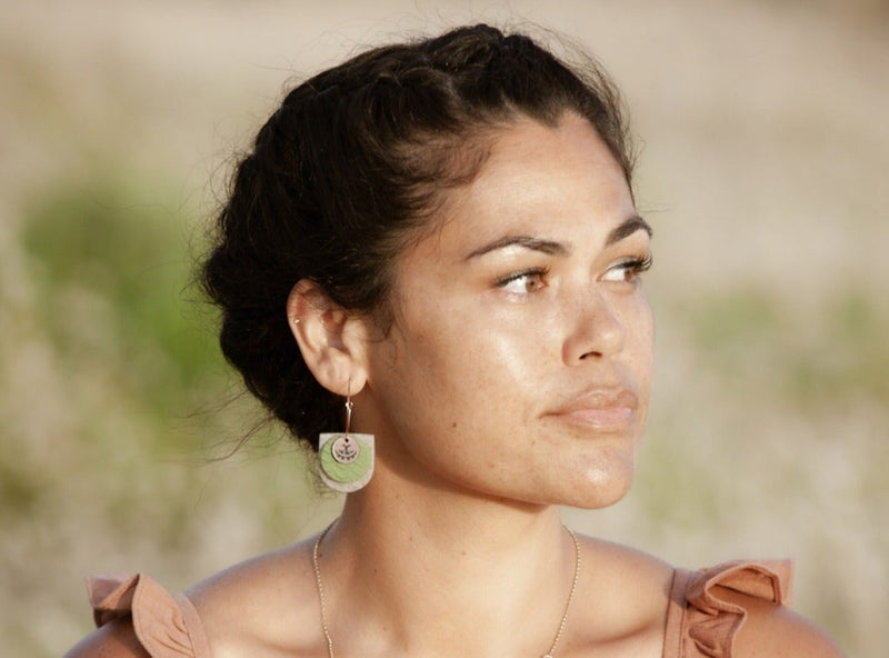 Takutai Studios Ngutukaka earrings - assorted colours